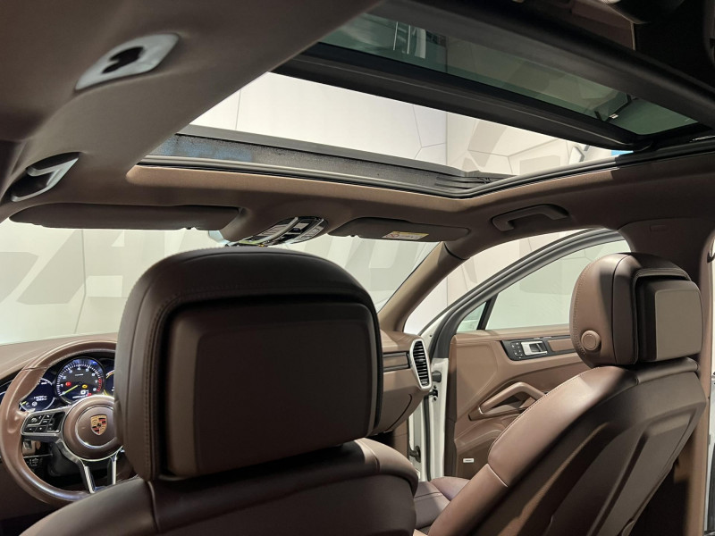 Photo 15 de l'offre de PORSCHE CAYENNE  E-Hybrid 3.0 V6 462 ch Tiptronic BVA S à 47990€ chez VL Auto