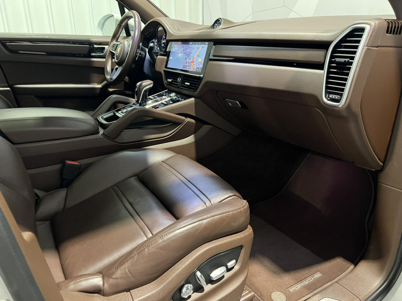 Photo 8 de l'offre de PORSCHE CAYENNE  E-Hybrid 3.0 V6 462 ch Tiptronic BVA S à 47990€ chez VL Auto