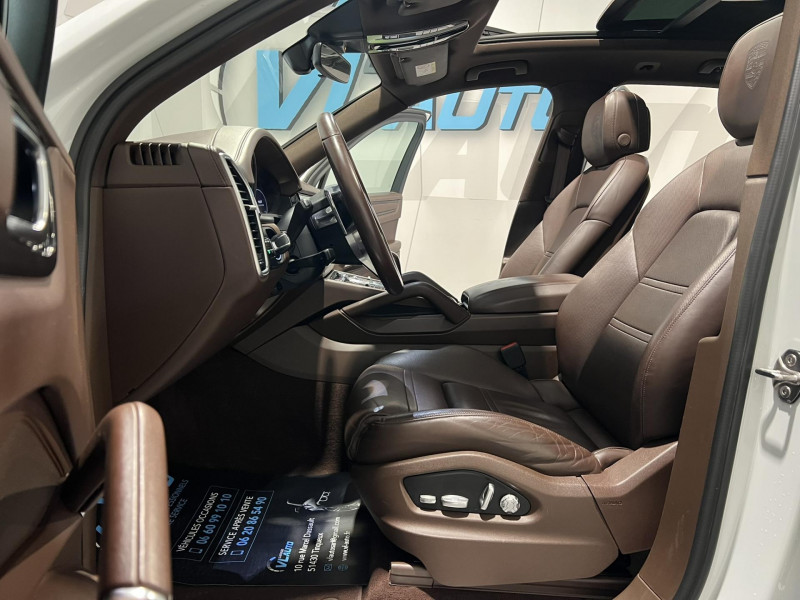 Photo 6 de l'offre de PORSCHE CAYENNE  E-Hybrid 3.0 V6 462 ch Tiptronic BVA S à 47990€ chez VL Auto