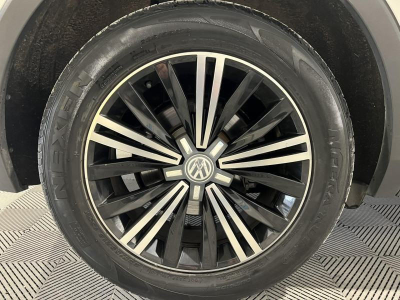 Photo 17 de l'offre de VOLKSWAGEN TIGUAN  2.0 TDI 150 DSG7 4Motion Carat Exclusive à 22990€ chez VL Auto