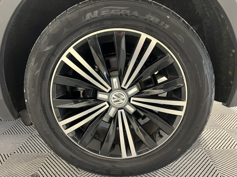 Photo 18 de l'offre de VOLKSWAGEN TIGUAN  2.0 TDI 150 DSG7 4Motion Carat Exclusive à 22990€ chez VL Auto