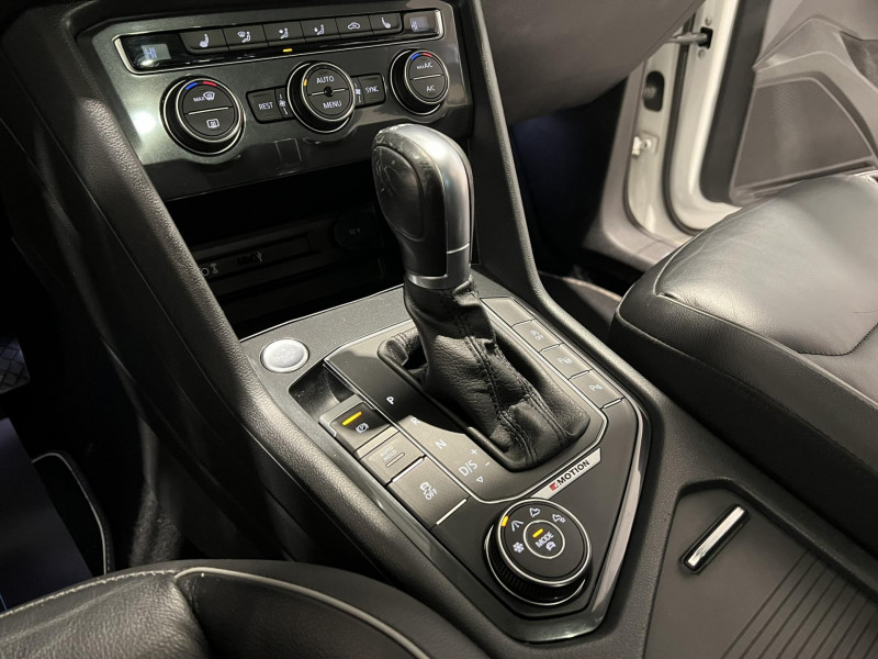 Photo 13 de l'offre de VOLKSWAGEN TIGUAN  2.0 TDI 150 DSG7 4Motion Carat Exclusive à 22990€ chez VL Auto