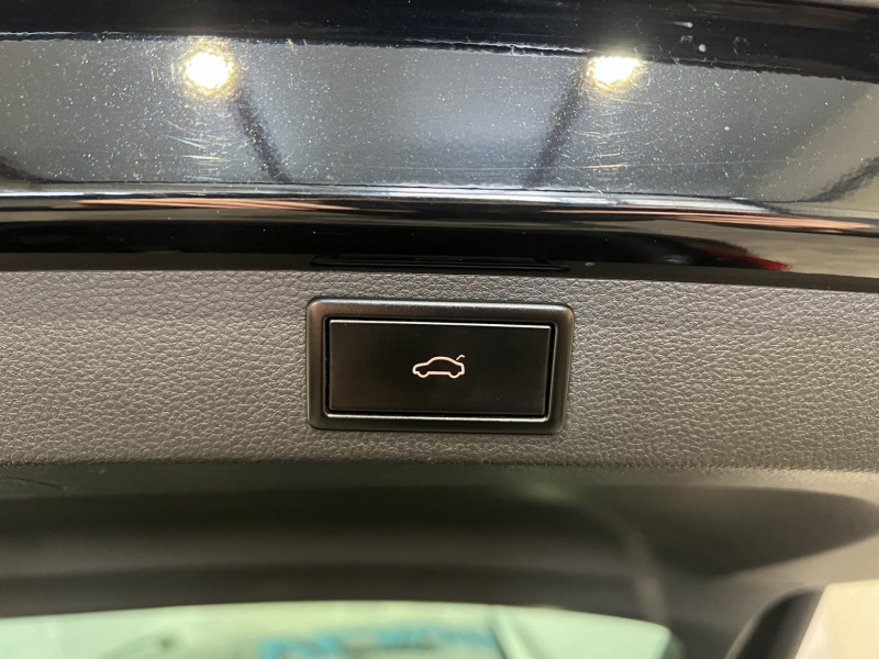 Photo 19 de l'offre de SKODA KAROQ 2.0 TDI 150 ch SCR 4x4 DSG7 Style à 26990€ chez VL Auto