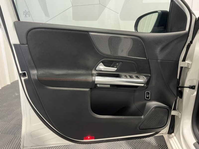 Photo 22 de l'offre de MERCEDES-BENZ CLASSE B 200 d 8G-DCT AMG Line Edition à 24990€ chez VL Auto