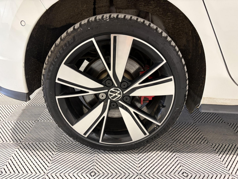 Photo 16 de l'offre de VOLKSWAGEN GOLF 1.4 Hybrid Rechargeable OPF 245 DSG6 GTE à 20490€ chez VL Auto