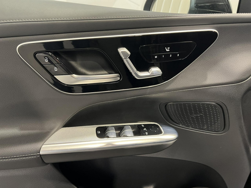 Photo 23 de l'offre de MERCEDES-BENZ GLC COUPE 300 de + Hybrid EQ Power BVA 9G-Tronic AMG Line 4-Matic  à 61990€ chez VL Auto