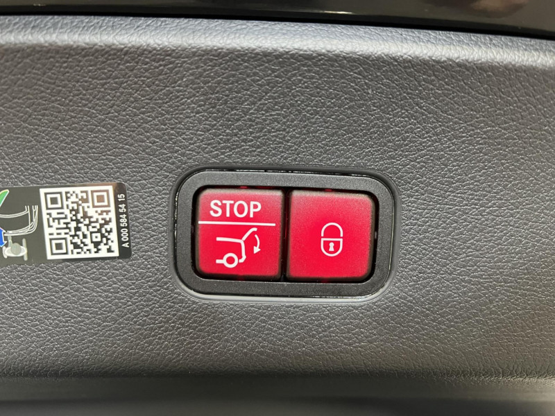 Photo 19 de l'offre de MERCEDES-BENZ GLC COUPE 300 de + Hybrid EQ Power BVA 9G-Tronic AMG Line 4-Matic  à 61990€ chez VL Auto