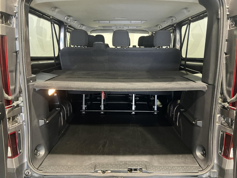 Photo 10 de l'offre de RENAULT TRAFIC  L2 dCi 125 Energy Zen 9 Places à 21990€ chez VL Auto