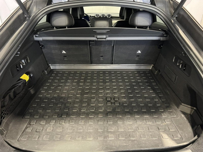 Photo 10 de l'offre de MERCEDES-BENZ GLC COUPE 300 de + Hybrid EQ Power BVA 9G-Tronic AMG Line 4-Matic  à 61990€ chez VL Auto