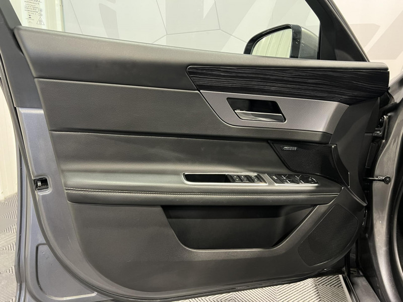 Photo 24 de l'offre de JAGUAR XF  V6 3.0 D - 300 ch BVA R-Sport à 21990€ chez VL Auto