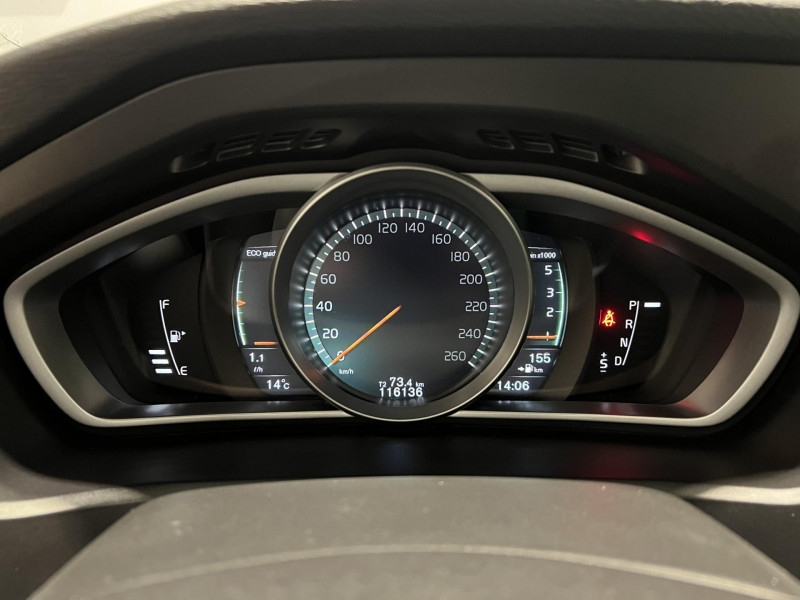 Photo 11 de l'offre de VOLVO V40  D3 150 Geartronic 6 Itek Edition à 14990€ chez VL Auto