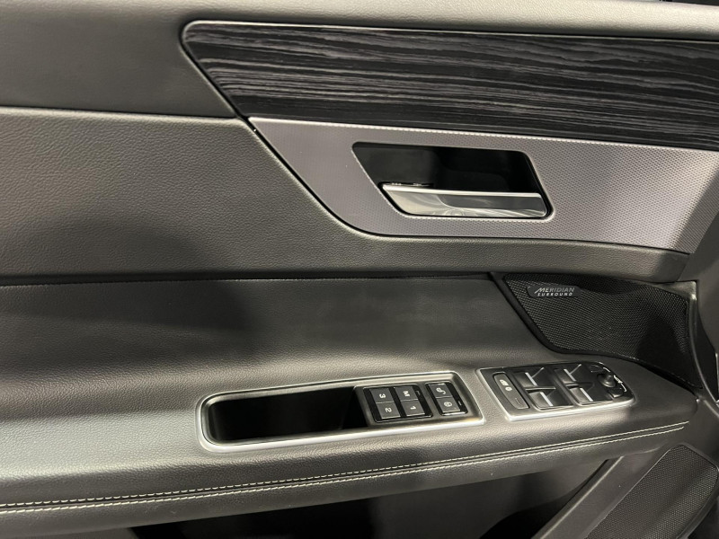 Photo 25 de l'offre de JAGUAR XF  V6 3.0 D - 300 ch BVA R-Sport à 21990€ chez VL Auto