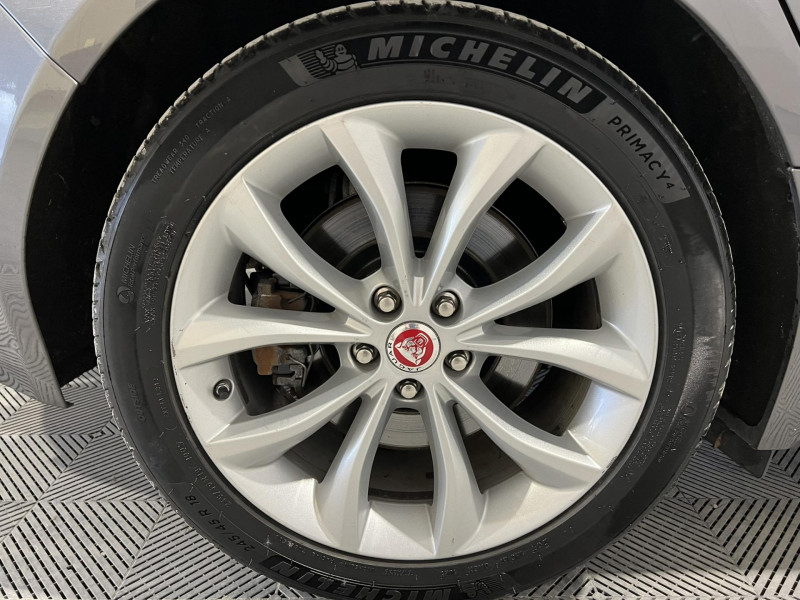 Photo 17 de l'offre de JAGUAR XF  V6 3.0 D - 300 ch BVA R-Sport à 21990€ chez VL Auto
