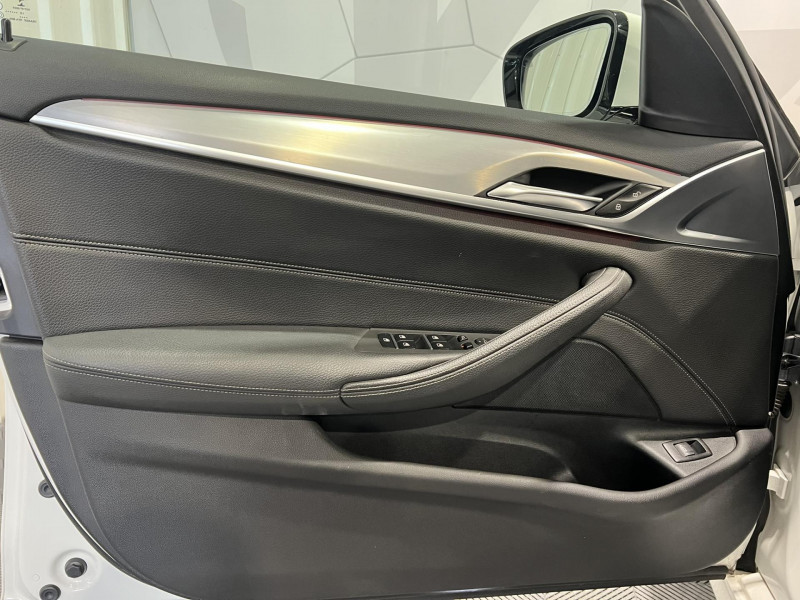 Photo 23 de l'offre de BMW SERIE 5 TOURING 530d xDrive 265 ch BVA8 G31 M Sport à 32990€ chez VL Auto