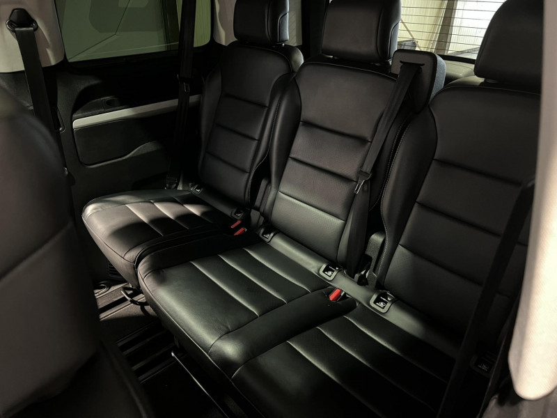 Photo 22 de l'offre de PEUGEOT TRAVELLER M BlueHDi 180ch S&S EAT8 Allure à 29990€ chez VL Auto