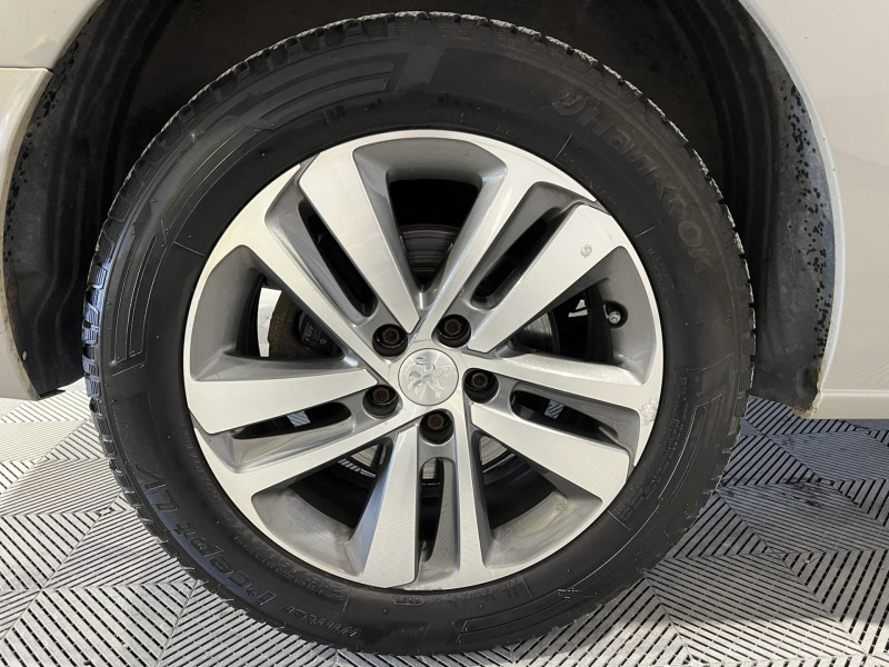 Photo 17 de l'offre de PEUGEOT TRAVELLER M BlueHDi 180ch S&S EAT8 Allure à 29990€ chez VL Auto