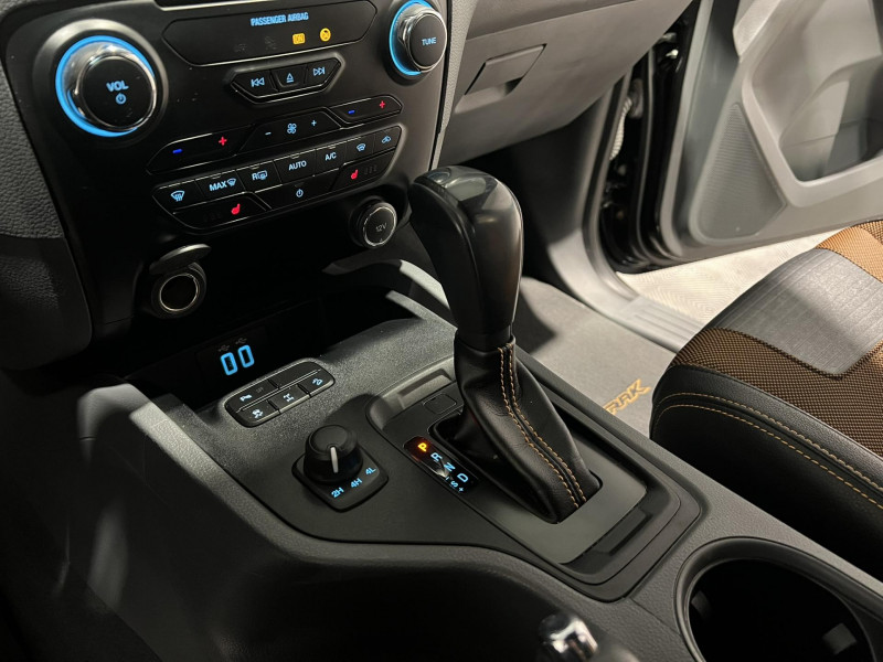 Photo 13 de l'offre de FORD RANGER DOUBLE CABINE 3.2 ECOBLUE 200 4X4 BV6 WILDTRAK à 29990€ chez VL Auto