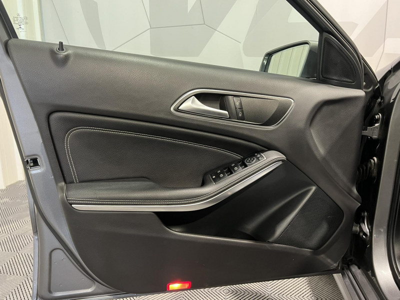 Photo 21 de l'offre de MERCEDES-BENZ CLASSE A 180 Business Edition à 18490€ chez VL Auto