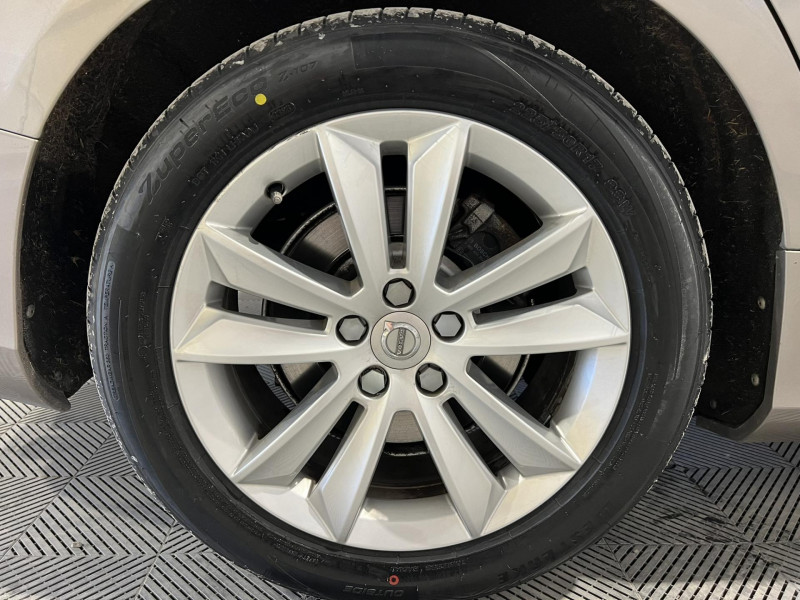 Photo 16 de l'offre de VOLVO V60  D4 190 ch Geartronic 8 Momentum à 25990€ chez VL Auto