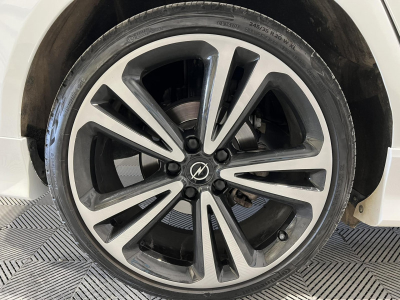 Photo 16 de l'offre de OPEL INSIGNIA Sports Tourer  2.0 Diesel 174 ch BVA8 GS Line Pack à 20990€ chez VL Auto