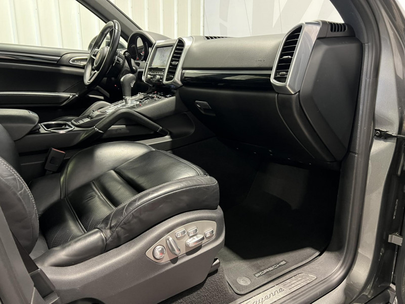Photo 8 de l'offre de PORSCHE CAYENNE 3.0D V6 262 ch Tiptronic A à 24990€ chez VL Auto