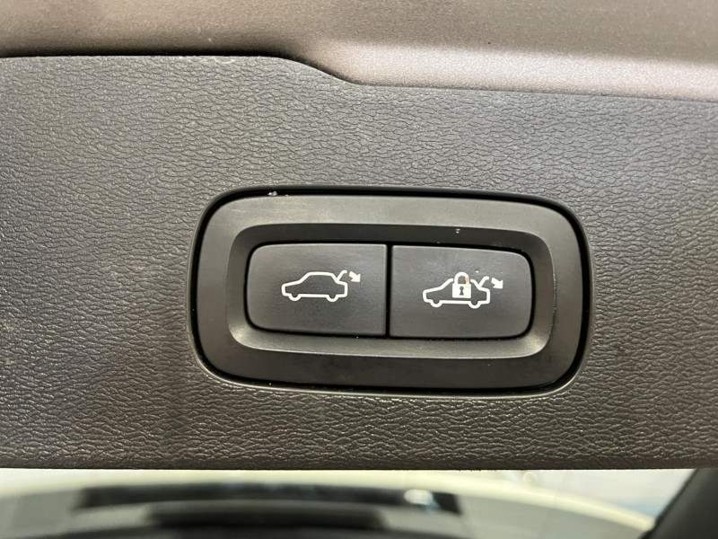 Photo 19 de l'offre de VOLVO V60  D4 190 ch Geartronic 8 Momentum à 25990€ chez VL Auto