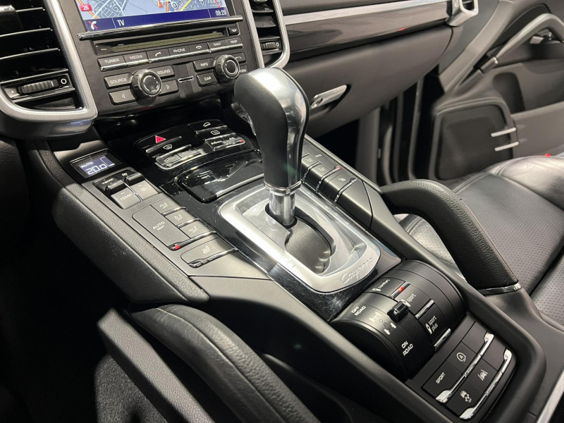 Photo 13 de l'offre de PORSCHE CAYENNE 3.0D V6 262 ch Tiptronic A à 24990€ chez VL Auto