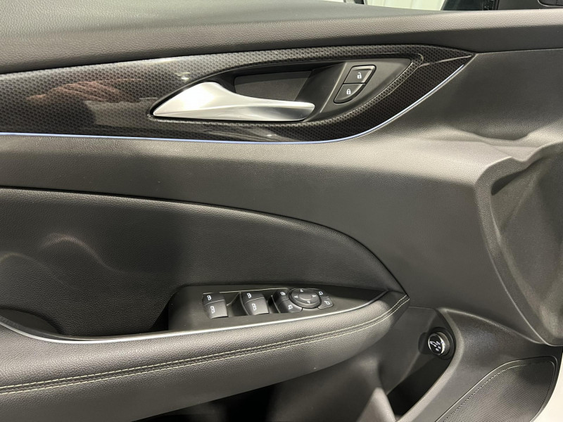 Photo 22 de l'offre de OPEL INSIGNIA Sports Tourer  2.0 Diesel 174 ch BVA8 GS Line Pack à 20990€ chez VL Auto
