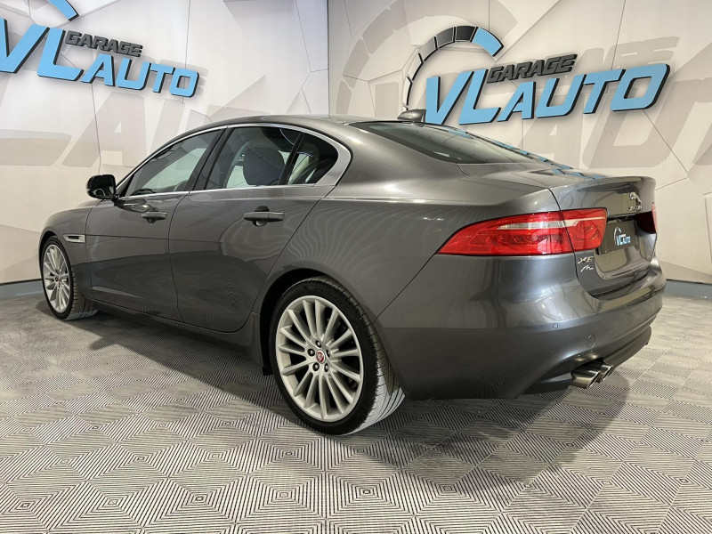 Photo 3 de l'offre de JAGUAR XE  2.0 D - 180 ch BVA AWD Prestige à 17990€ chez VL Auto