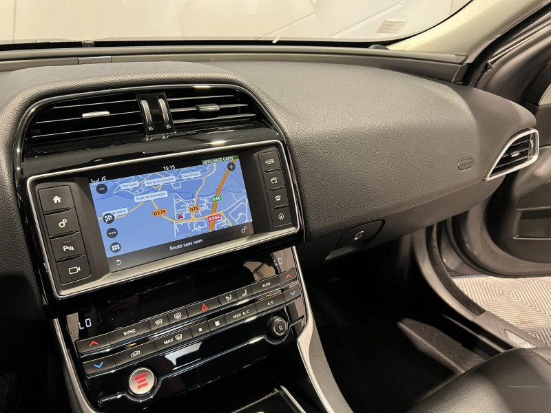 Photo 12 de l'offre de JAGUAR XE  2.0 D - 180 ch BVA AWD Prestige à 17990€ chez VL Auto