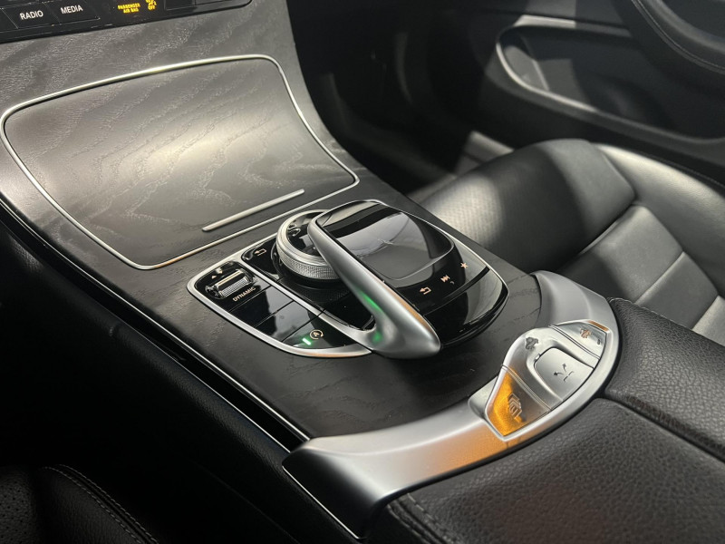 Photo 13 de l'offre de MERCEDES-BENZ CLASSE C Cabriolet 220 d 9G-Tronic Sportline à 20490€ chez VL Auto