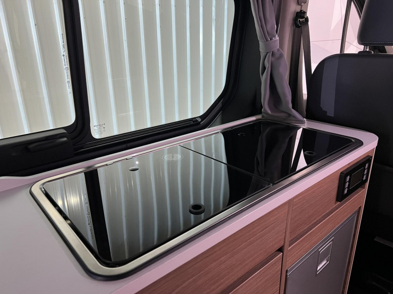 Photo 24 de l'offre de RENAULT TRAFIC Spacenomad 2.0 Blue dCi - 150 - BV EDC  III  Confort+ L1H1 Camping Car à 51990€ chez VL Auto