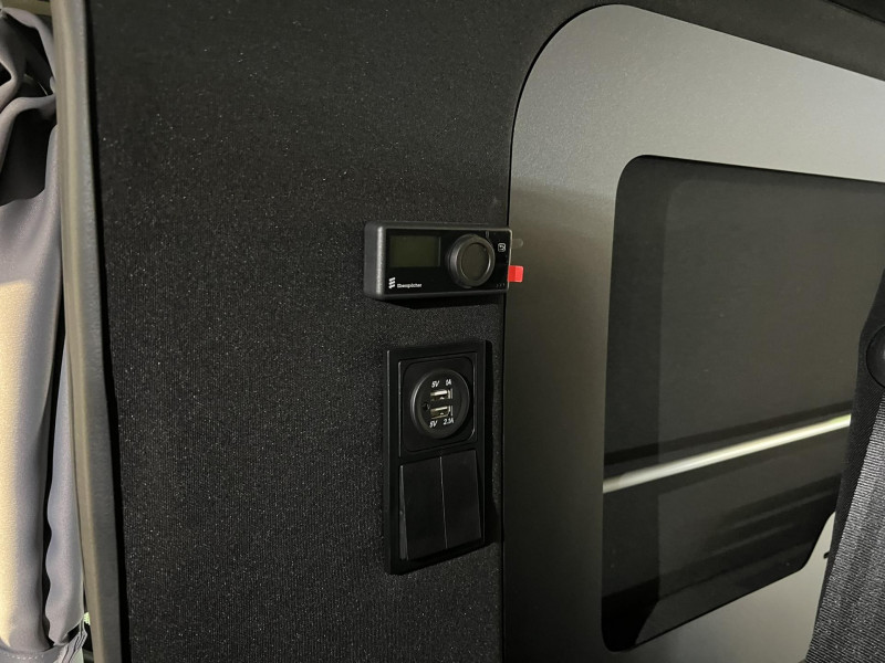 Photo 26 de l'offre de RENAULT TRAFIC Spacenomad 2.0 Blue dCi - 150 - BV EDC  III  Confort+ L1H1 Camping Car à 51990€ chez VL Auto