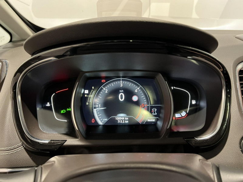 Photo 11 de l'offre de RENAULT ESPACE V dCi 160 Energy Twin Turbo Initiale Paris EDC 7 Places à 17990€ chez VL Auto