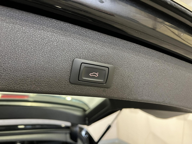 Photo 20 de l'offre de AUDI Q5  2.0 TDI Clean Diesel 190 Quattro S Line S tronic 7 à 18990€ chez VL Auto