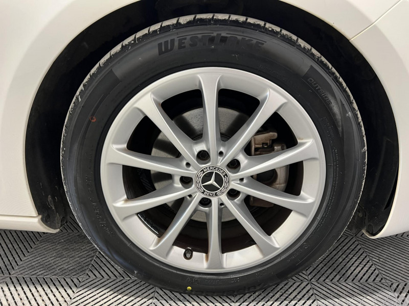 Photo 16 de l'offre de MERCEDES-BENZ CLASSE A 180 7G-DCT Progressive Line à 18990€ chez VL Auto