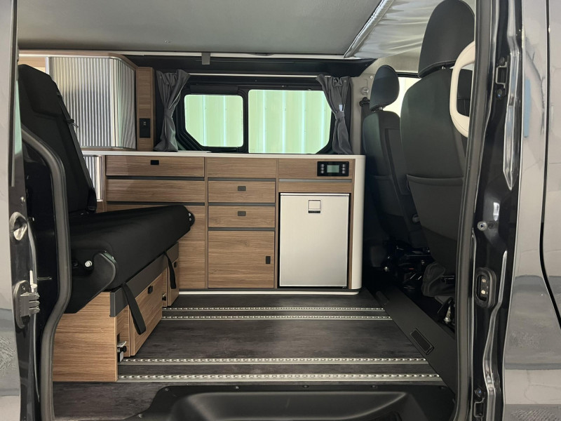 Photo 16 de l'offre de RENAULT TRAFIC Spacenomad 2.0 Blue dCi - 150 - BV EDC  III  Confort+ L1H1 Camping Car à 51990€ chez VL Auto