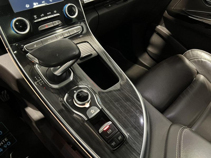 Photo 9 de l'offre de RENAULT ESPACE V dCi 160 Energy Twin Turbo Initiale Paris EDC 7 Places à 17990€ chez VL Auto