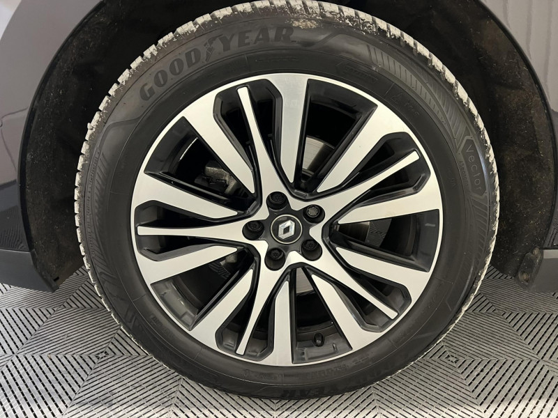 Photo 18 de l'offre de RENAULT ESPACE V dCi 160 Energy Twin Turbo Initiale Paris EDC 7 Places à 17990€ chez VL Auto