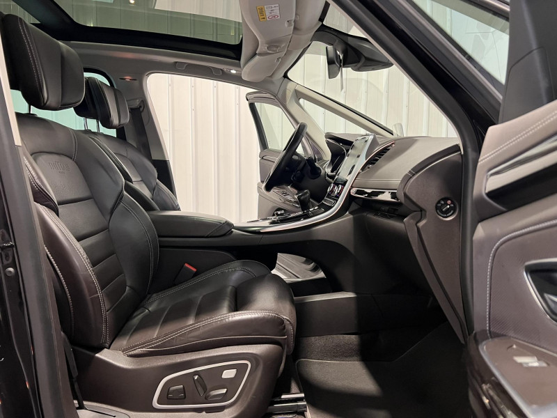 Photo 14 de l'offre de RENAULT ESPACE V dCi 160 Energy Twin Turbo Initiale Paris EDC 7 Places à 17990€ chez VL Auto