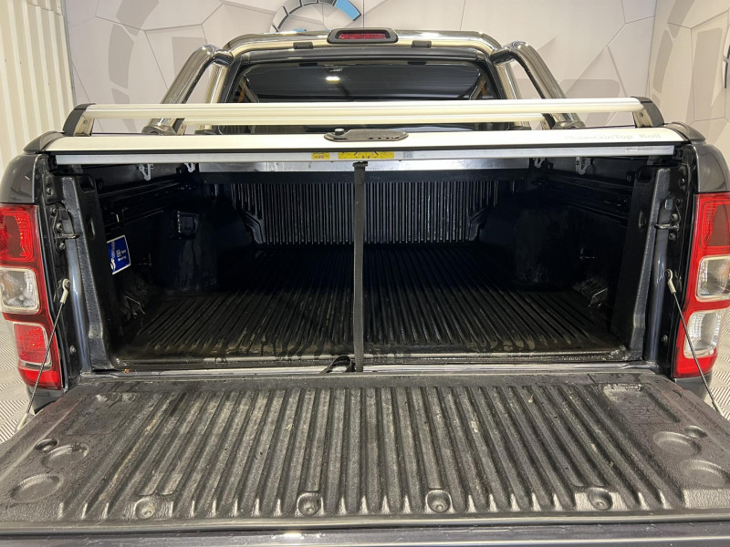 Photo 10 de l'offre de FORD RANGER DOUBLE CABINE 3.2 TDCi 200 4X4 BVA6 LIMITED à 25990€ chez VL Auto