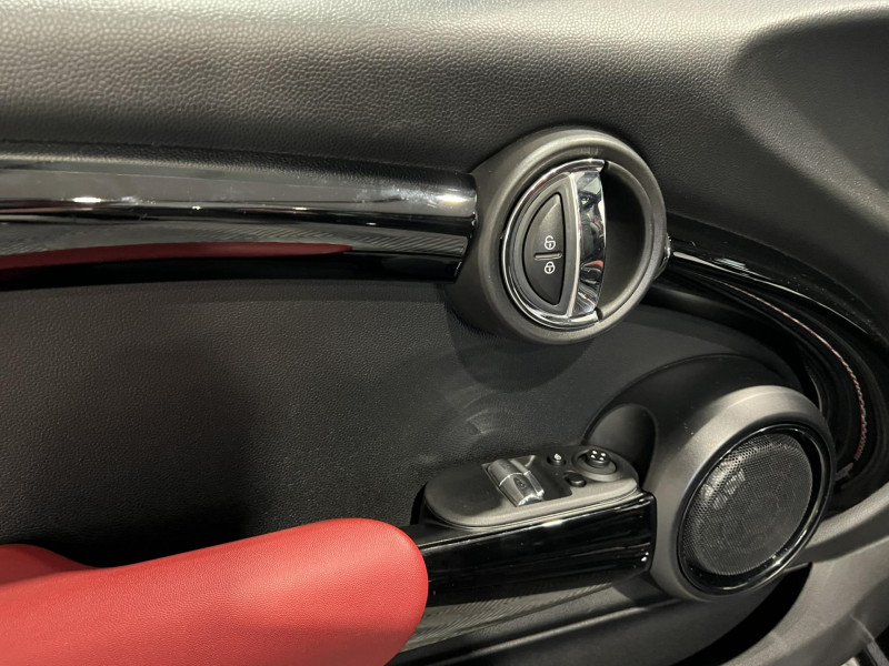 Photo 23 de l'offre de MINI MINI 231 ch John Cooper Works BVA6 Finition JCW Exclusive Design à 23990€ chez VL Auto
