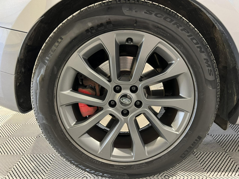 Photo 17 de l'offre de LAND-ROVER RANGE ROVER SPORT P440e 3.0L i6 PHEV 440ch Dynamic SE à 76990€ chez VL Auto