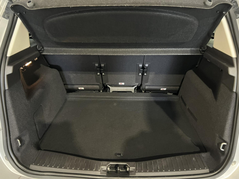 Photo 10 de l'offre de FORD C-MAX  1.5 TDCi 120 S&S Powershift Trend Business à 13490€ chez VL Auto