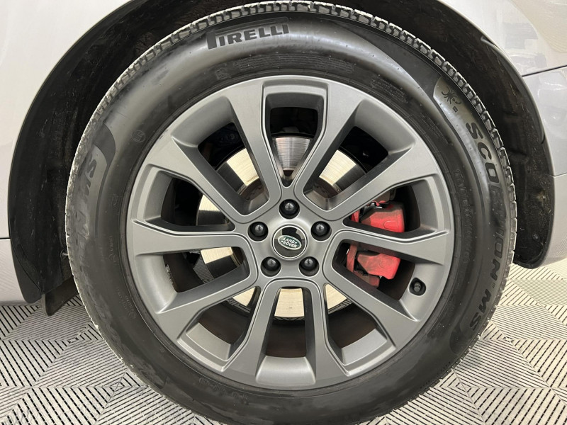 Photo 18 de l'offre de LAND-ROVER RANGE ROVER SPORT P440e 3.0L i6 PHEV 440ch Dynamic SE à 76990€ chez VL Auto