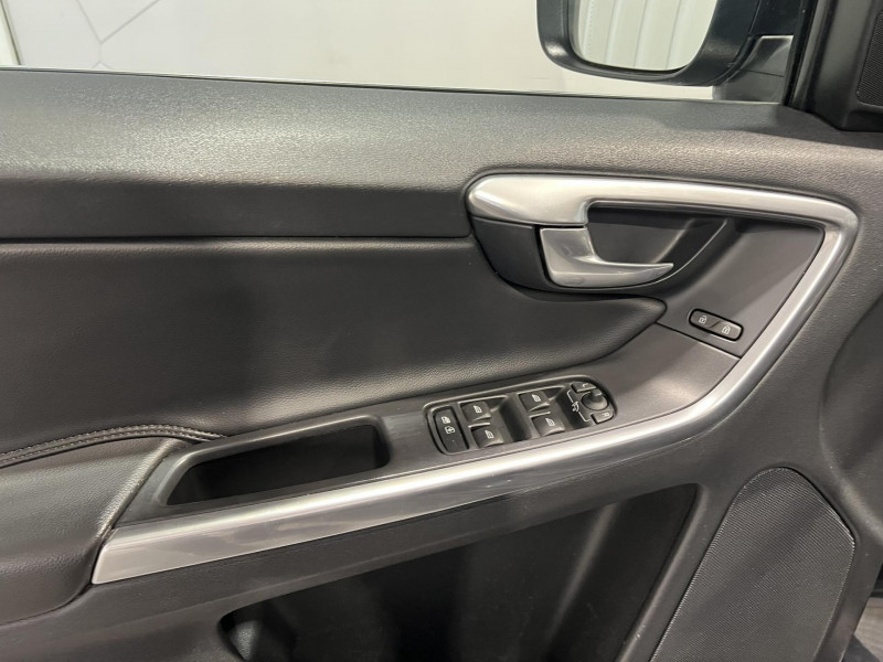 Photo 22 de l'offre de VOLVO XC60  D4 163 ch Stop&Start Momentum à 14990€ chez VL Auto