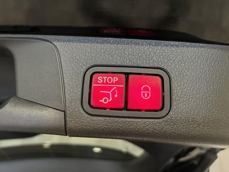 Photo 20 de l'offre de MERCEDES-BENZ GLB  220 d 8G-DCT 4Matic AMG Line 7 Places à 33990€ chez VL Auto