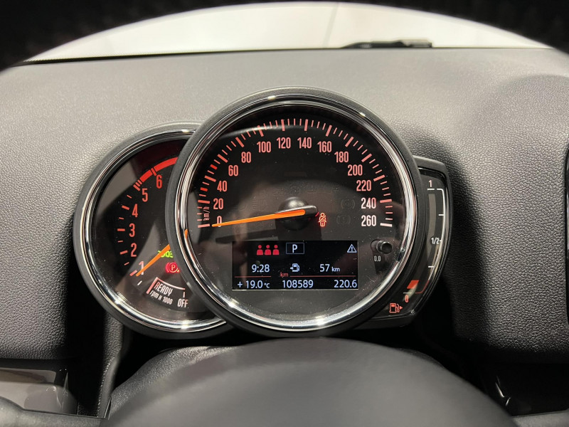 Photo 11 de l'offre de MINI COUNTRYMAN  150 ch BVA8 Cooper D à 18490€ chez VL Auto