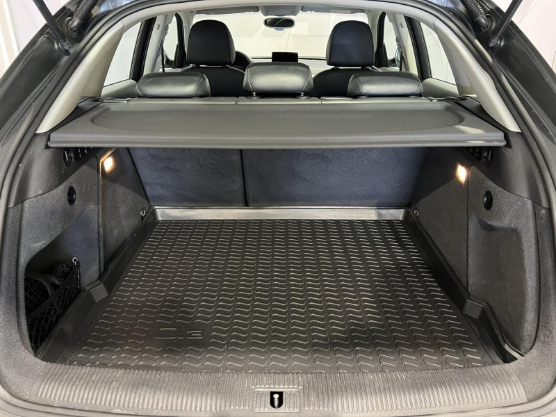 Photo 10 de l'offre de AUDI Q3  2.0 TDI DPF - 140  Ambiente à 16490€ chez VL Auto
