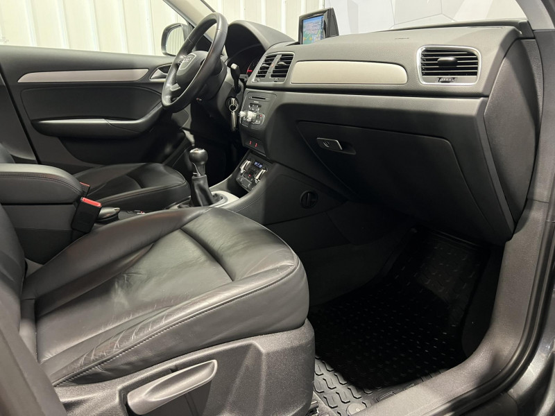 Photo 8 de l'offre de AUDI Q3  2.0 TDI DPF - 140  Ambiente à 16490€ chez VL Auto